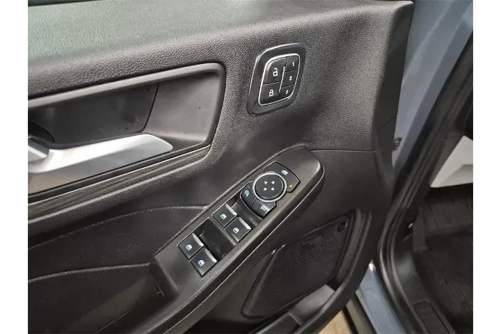 $29883 : Ford Escape Plug-In Hybrid 2 image 10