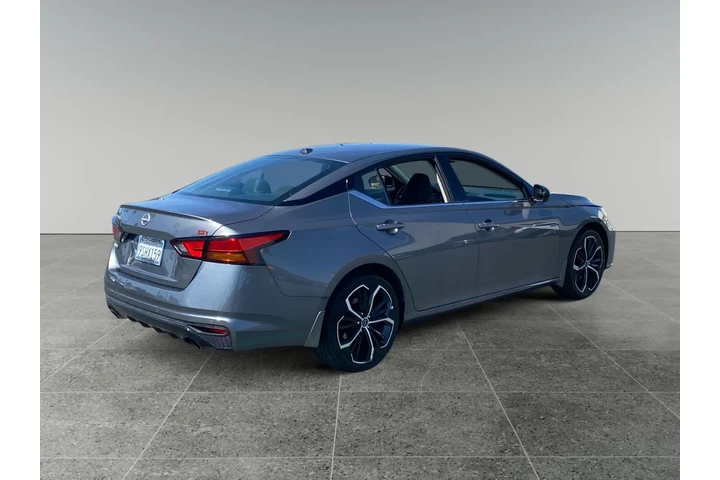 $29531 : Nissan Altima 2025 2.5 SR 4d image 5