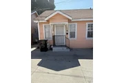 RENTO CASITA de 1 recamara en Los Angeles