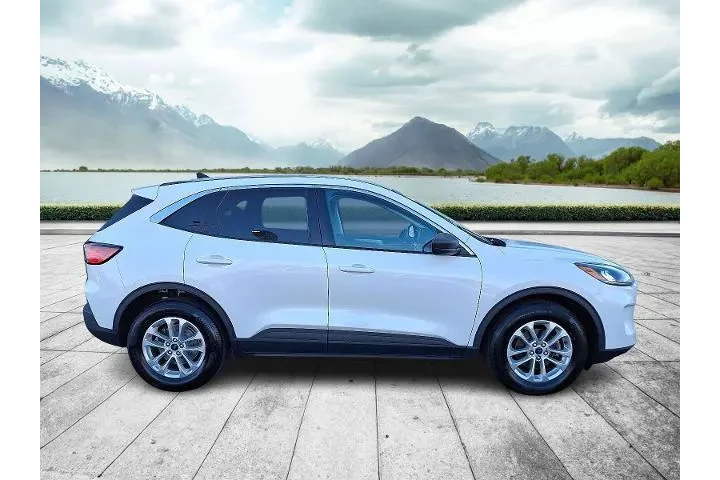 $16797 : Ford Escape 2022 AWD SE 4dr image 7