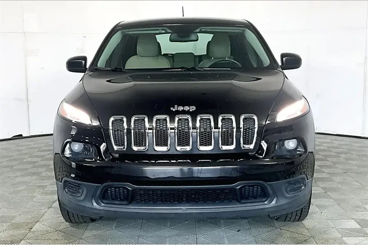 $12343 : Jeep Cherokee 2015 Sport 4dr image 3