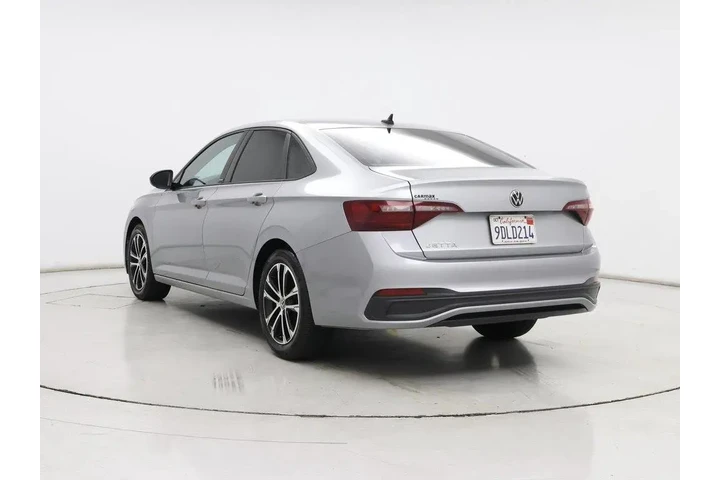 $19998 : Volkswagen Jetta 2023 Sport image 2