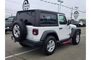 $21900 : Jeep Wrangler 2020 4x4 Willy thumbnail