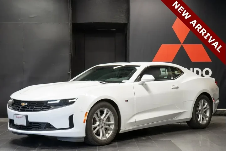 $24493 : Chevrolet Camaro 2021 LS 2dr image 1