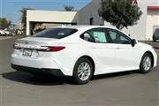 $32058 : Camry LE thumbnail