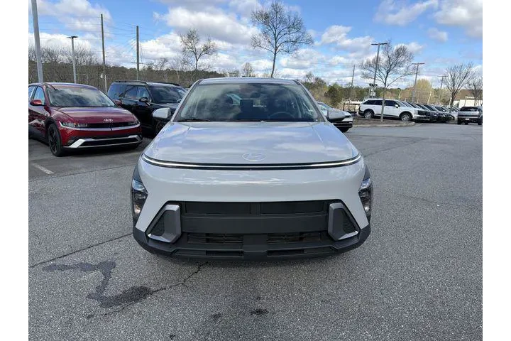 $26542 : Hyundai KONA 2025 AWD SE 4dr image 2