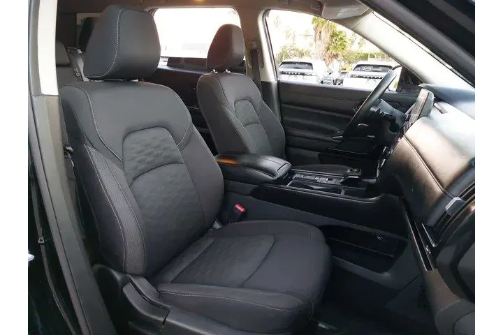 $25000 : Nissan Pathfinder 2024 S 4dr image 10