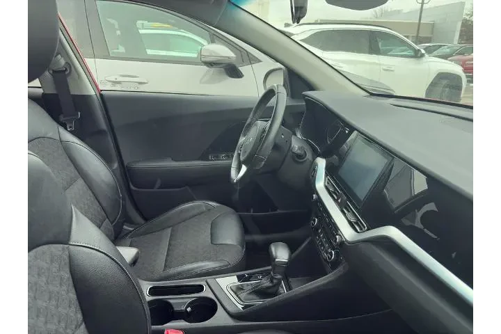 $18250 : Kia Niro 2022 LXS 4dr Crosso image 4