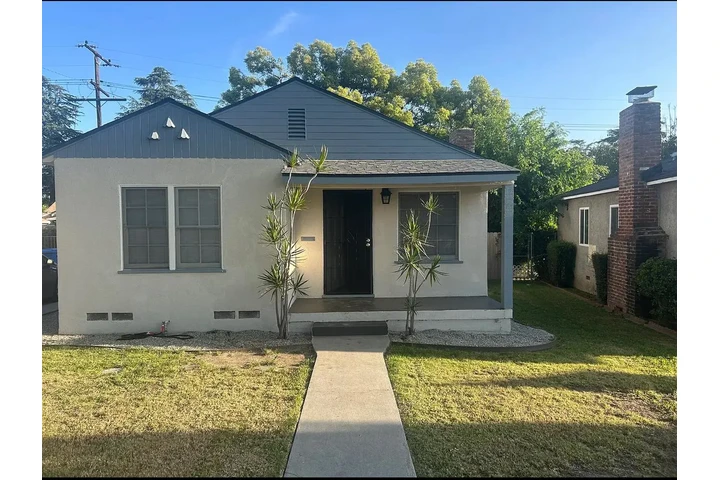 $2750 : Beautiful Single Family Home image 3