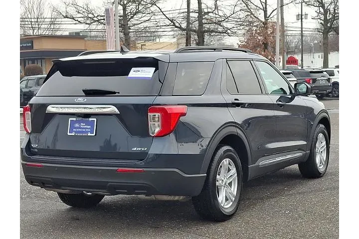 $33997 : Ford Explorer 2023 AWD XLT 4 image 6