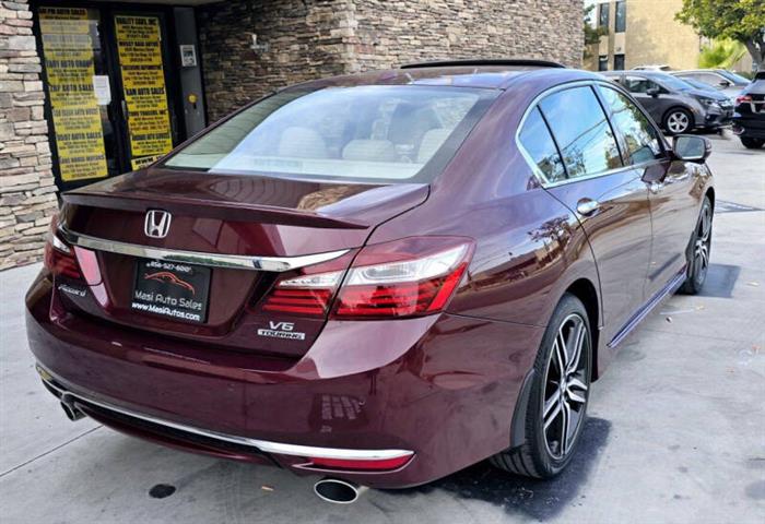 $16950 : 2017 Accord Touring image 6