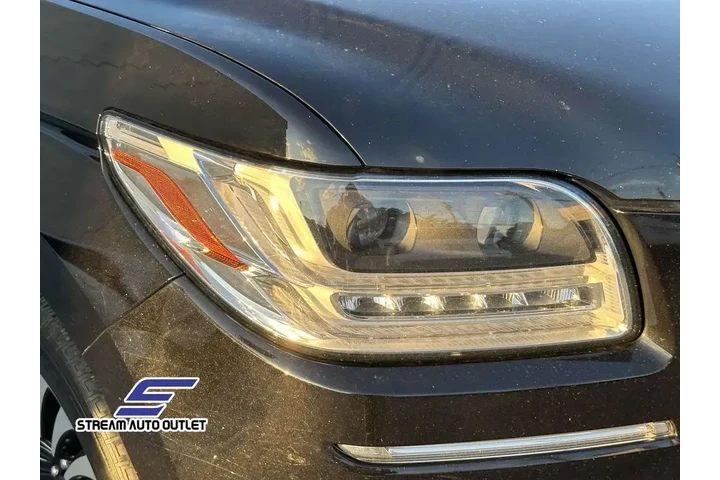 $37790 : Lincoln Navigator 2021 4x4 B image 10