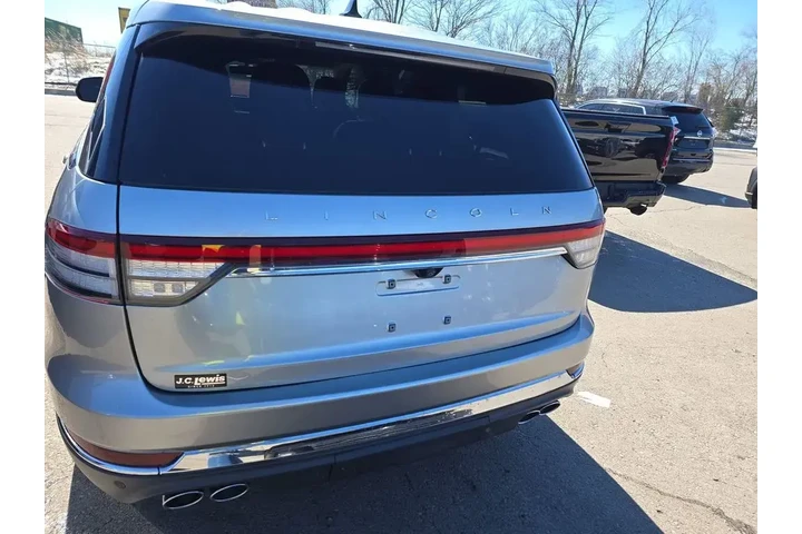 $39999 : Lincoln Aviator 2023 Reserve image 5