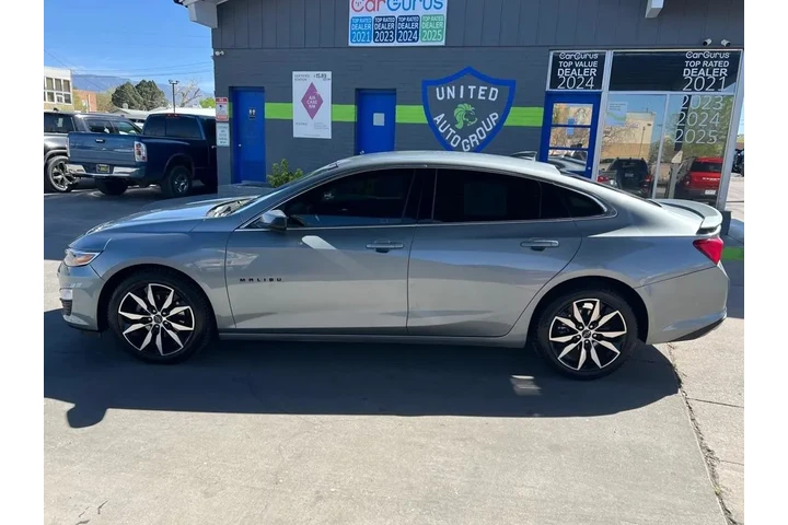 2024 Malibu RS image 8