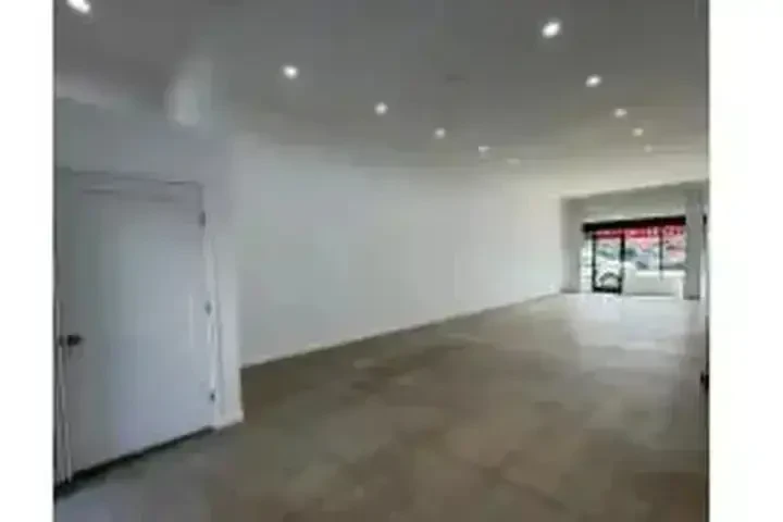 LOS ÁNGELES SE RENTA LOCAL image 2