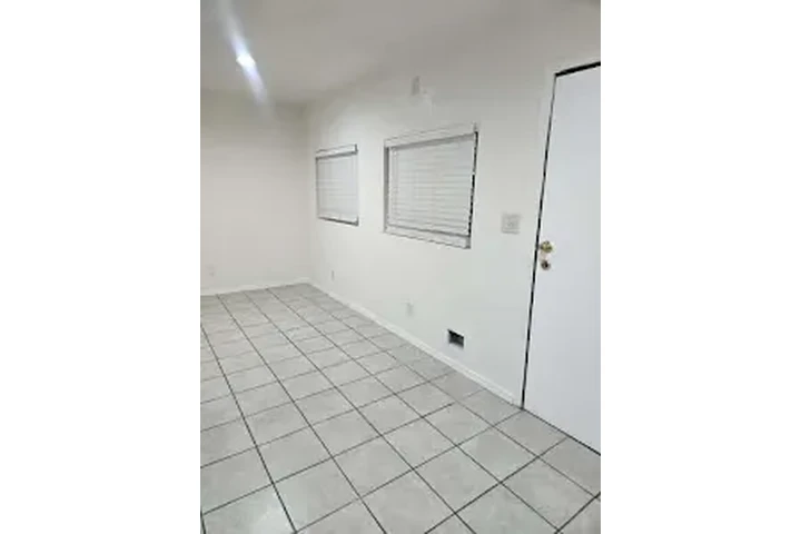 RENTA DE LOCAL EN LOS ÁNGELES image 3