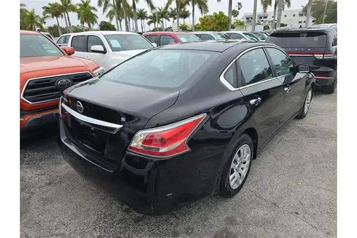 $5990 : Nissan Altima 2015 2.5 S 4dr image 3