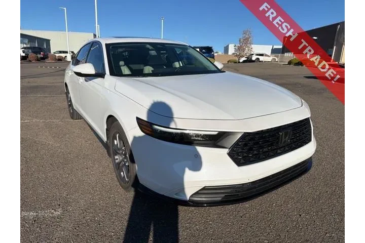 $31874 : Honda Accord Hybrid 2025 EX- image 5