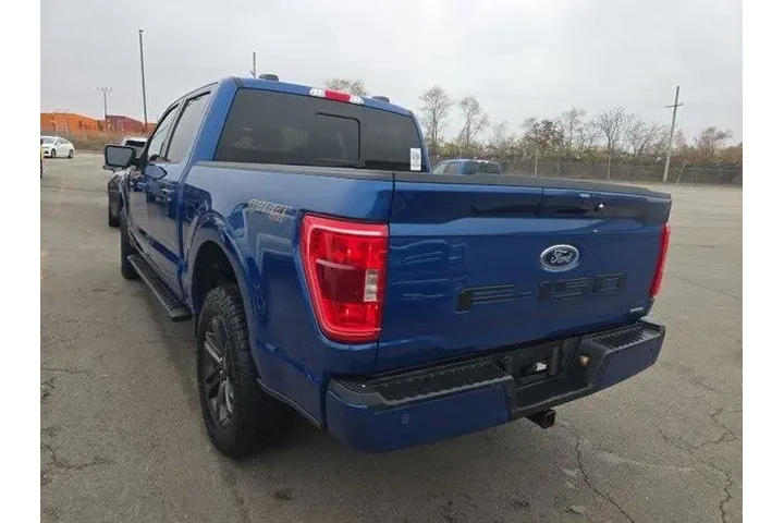 $36000 : Ford F-150 2022 4x4 XLT 4dr image 5