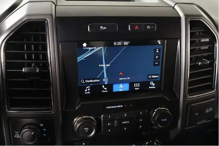 $28250 : Ford F-150 2018 4x4 Lariat 4 image 7