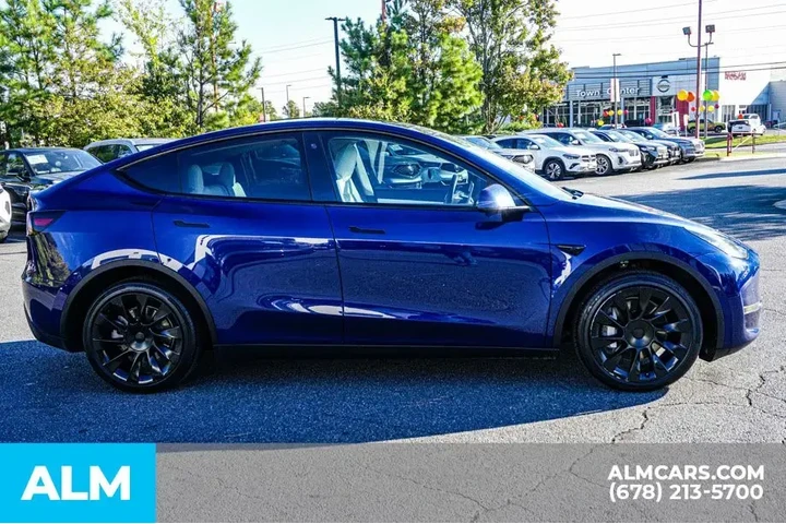 $30920 : Tesla Model Y 2022 AWD Long image 9