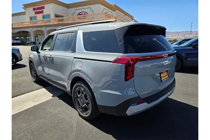 $39988 : Kia Carnival Hybrid 2025 EX image 3