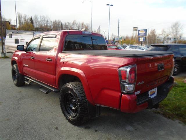 $41750 : 2020 Tacoma Limited image 6