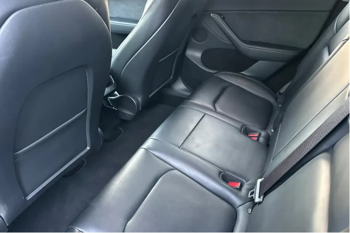 $31900 : Tesla Model Y 2023 AWD Perfo image 7