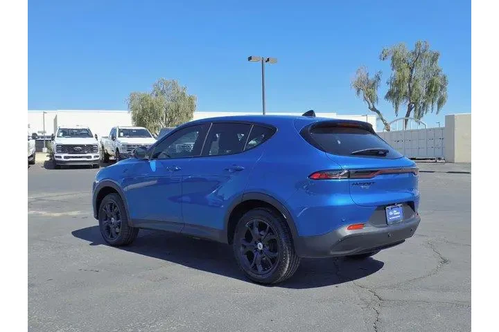 $24222 : Dodge Hornet 2024 AWD GT 4dr image 4