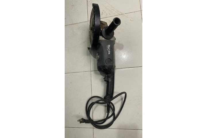 Esmeril angular Makita image 5