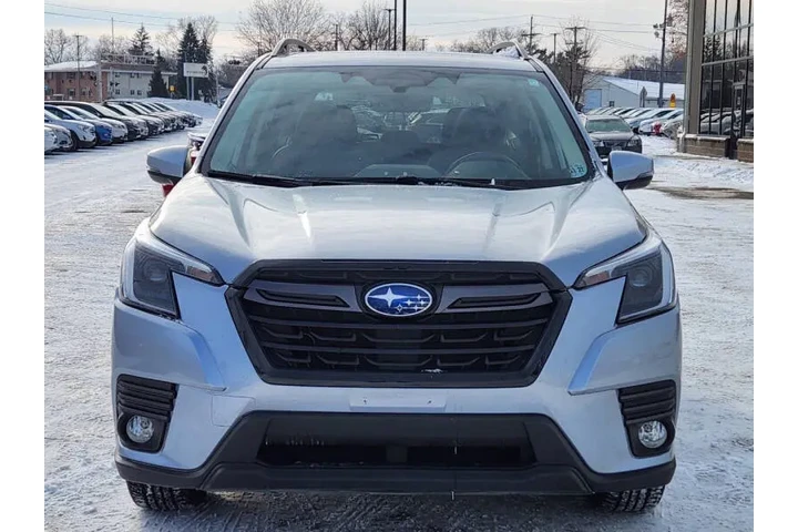 $22495 : 2022 Forester Limited image 6