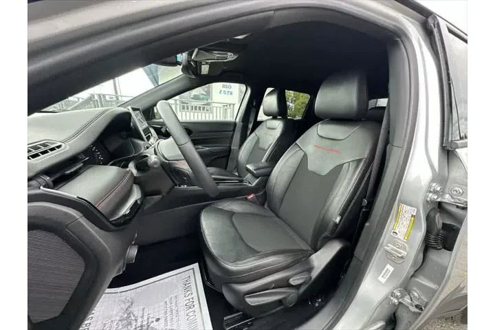 $26599 : Jeep Compass 2024 4x4 Trailh image 2