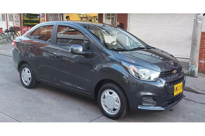 ALQUILER DE VEHICULOS PARTICUL image 2
