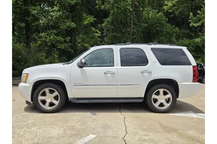 $10500 : Chevrolet Tahoe 2011 4x2 LTZ image 6