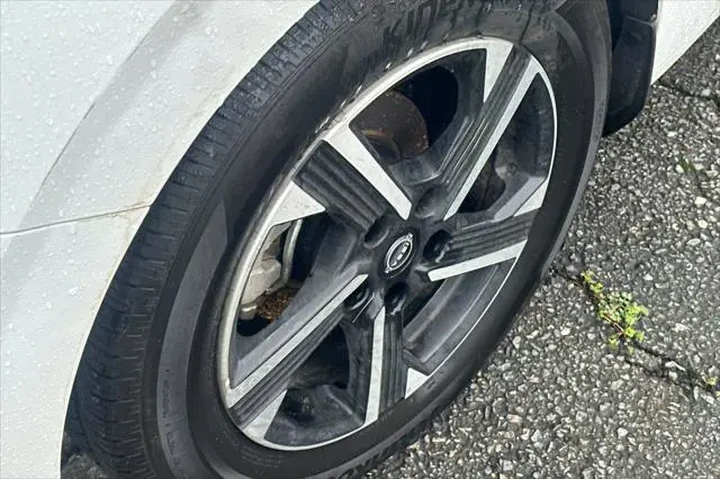 $19990 : Nissan Sentra 2025 SV 4dr Se image 7