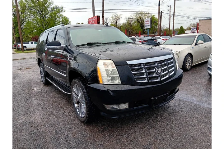 $6500 : 2008 Escalade BASE image 2