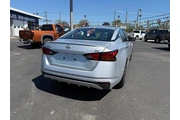 $21900 : 2023 Altima 2.5 SV thumbnail