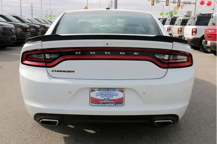 $15400 : Dodge Charger 2019 SXT 4dr S image 6
