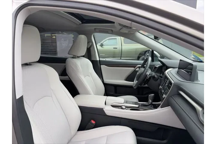 $60 : Lexus RX 350 2022 AWD 4dr SU image 9