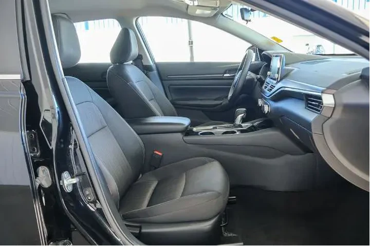 $19150 : Nissan Altima 2024 2.5 SV 4d image 8