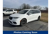 Chrysler Pacifica 2021 Touri en Charlotte
