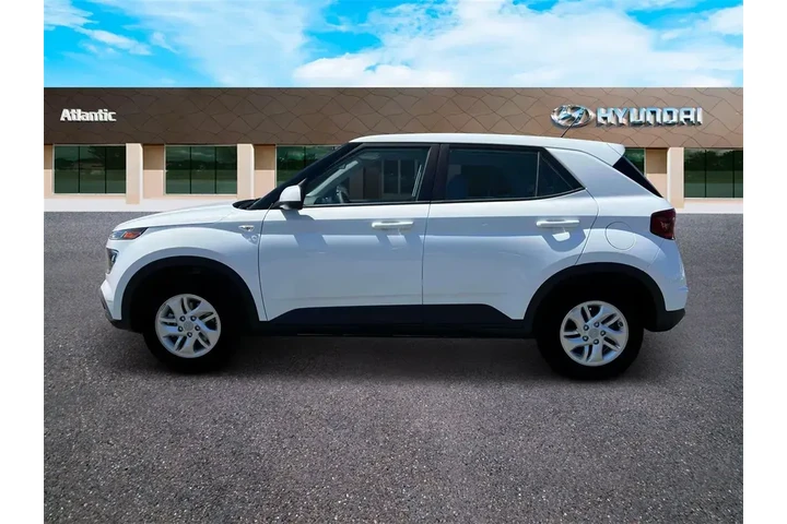 $17250 : Hyundai VENUE 2025 SE 4dr Cr image 3