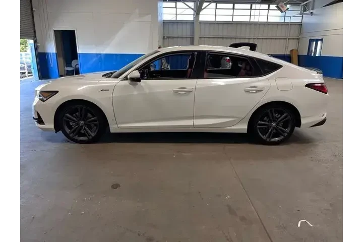 $29930 : Acura Integra 2023 4dr Liftb image 6