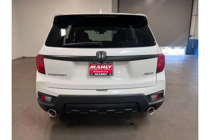 $31938 : Honda Passport 2023 AWD EX-L image 4