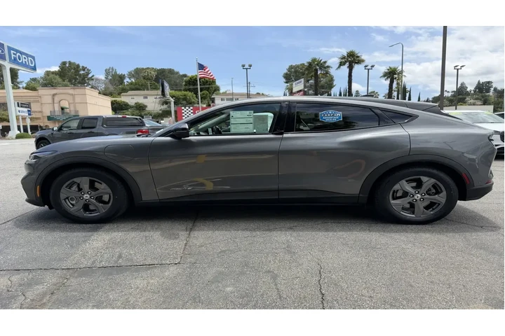 $28995 : Ford Mustang Mach-E 2023 Sel image 4