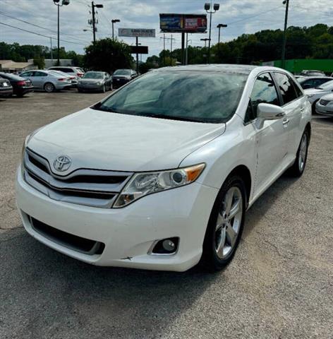 $8900 : 2015 Venza XLE image 3