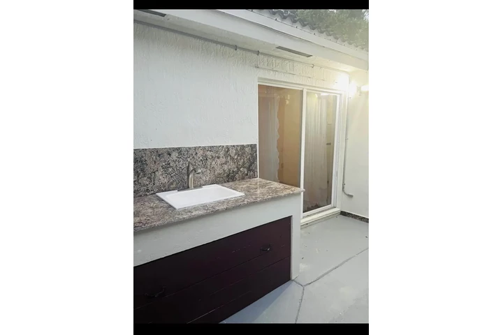 $1250 : Efficiency privado y seguro image 3