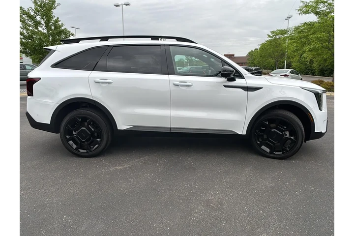 $40299 : 2025 Sorento X-Line SX Presti image 10