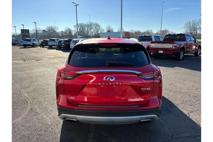 $21985 : INFINITI QX50 2021 AWD Senso image 6