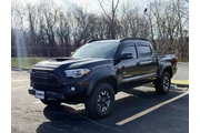 $23999 : 2017 Tacoma TRD Off-Road thumbnail